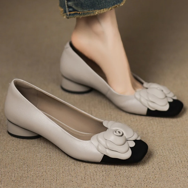 Women Formal Wear For Office - รองเท้าส้นสูงแบบสวมสำหรับผู้หญิงไซส์ใหญ่ 34-41 ผลิตจากหนังแกะผสมสี ตกแต่งลายดอกไม้ สไตล์ OL