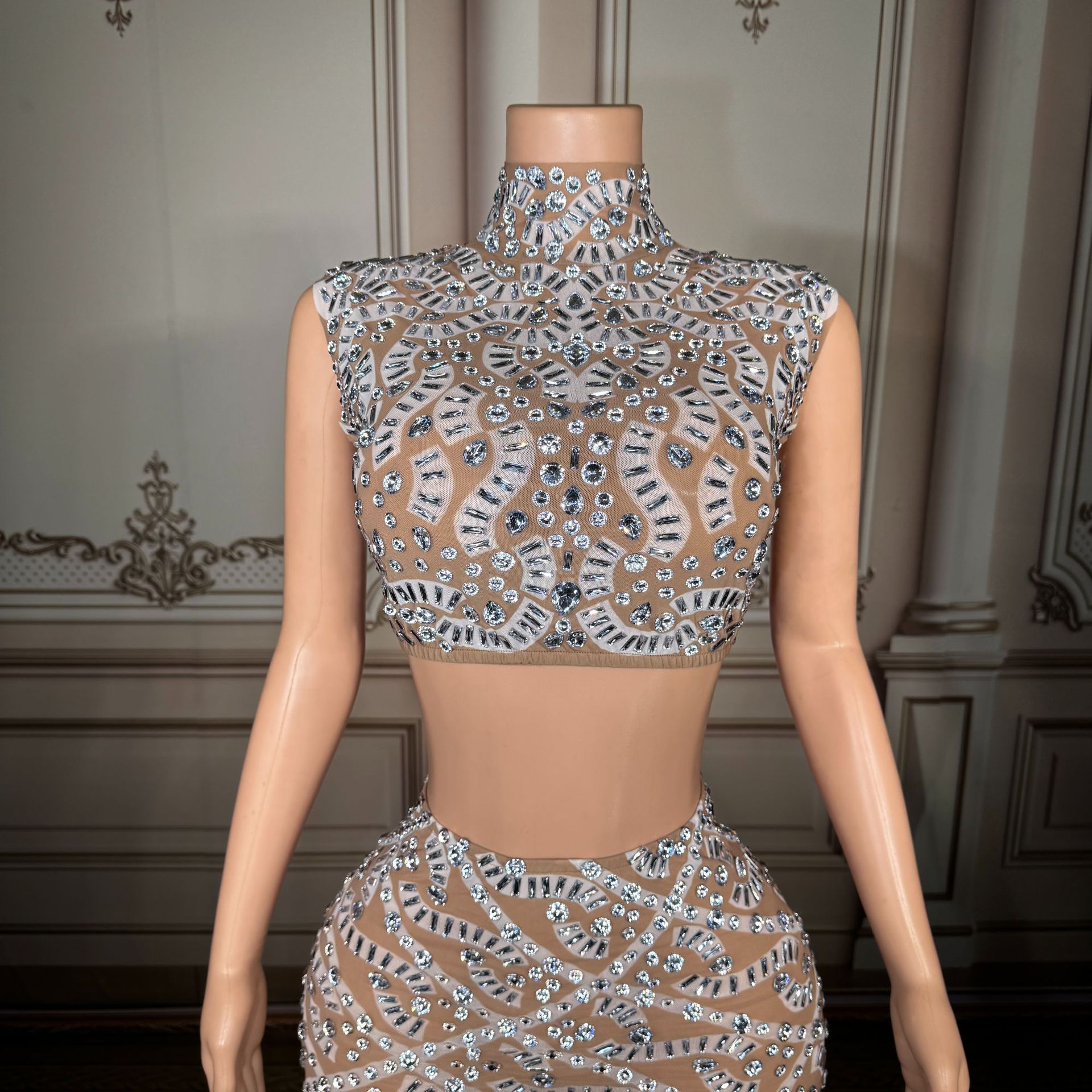 สินค้ามาแรงปี 2026 ชุดราตรีคริ - Women Formal Wear Trends บทวิจารณ์และราคา