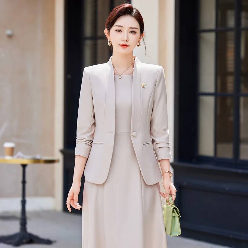 ชุดสูททำงานผู้หญิงแบบเป็นทางกา - Women Formal Wear Stitching บทวิจารณ์และราคา